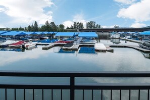 Marina - Stay and Play Downtown | Sandcreek Lofts Overlooks Marina (Sandpoint)