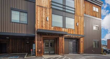 Stay and Play Downtown Sandpoint | Sandcreek Lofts