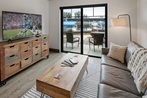 Stay and Play Downtown Sandpoint | Sandcreek Lofts