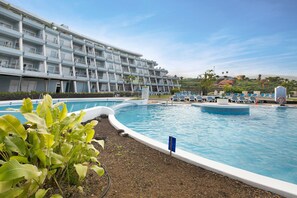 Pool - Holiday Home 'Casa Daniela' with Sea View, Wi-Fi and Air Conditioning (Santa Ursula)