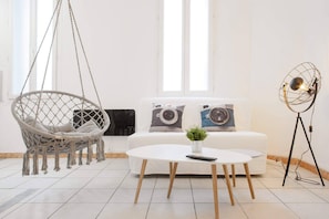 Classic Apartment | Living area - GregBnb - Le Valbourdin - Toulon Ouest (Toulon)