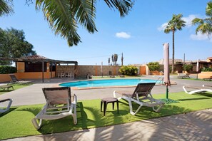 Pool - Holiday Home 'Finca La Bonita Ap G1' with Shared Pool, Shared Terrace and Wi-Fi (Arona)