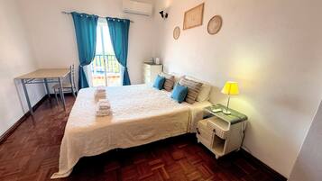 4 bedrooms, free WiFi, bed sheets