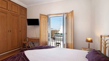 4 soverom, strykejern/-brett, wi-fi (inkludert) og sengetøy