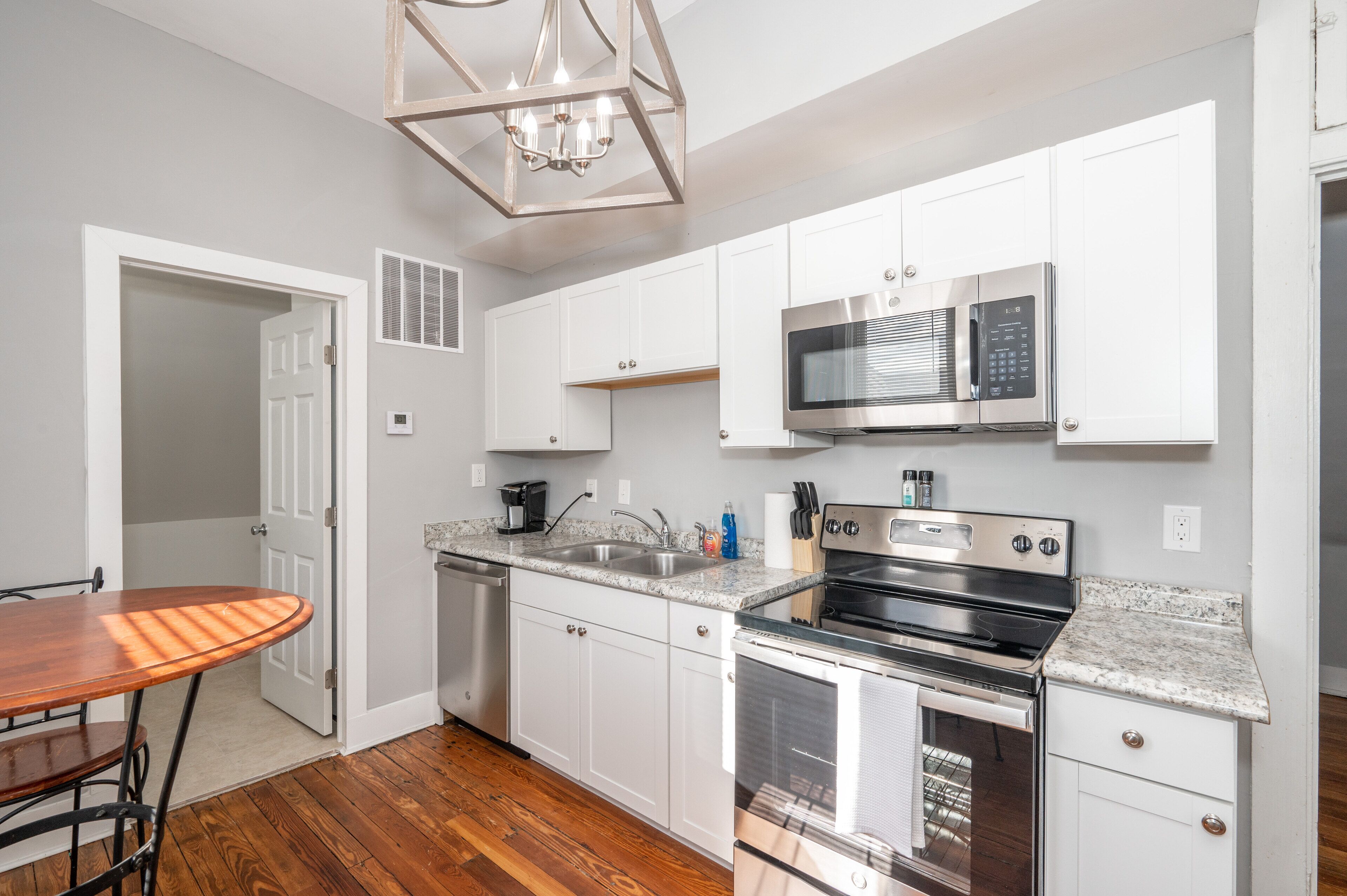 Welcome to Suites on Main | 30+ stay