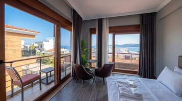 Habitación de lujo, vistas al mar | Ropa de cama de alta calidad y ropa de cama