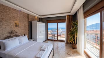 Royal-Zimmer, Meerblick | Hochwertige Bettwaren, Bettwäsche