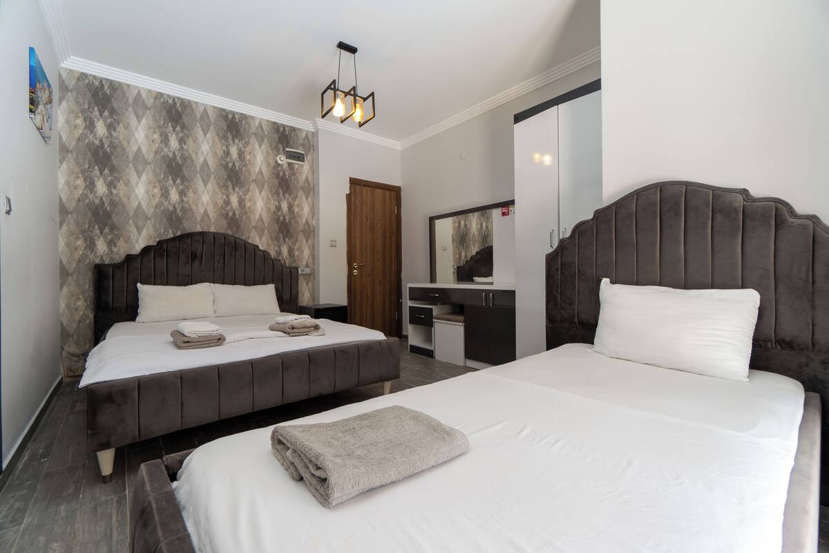 Superior Room with Pool View | 1 quarto, roupas de cama premium, roupa de cama