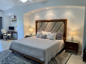 3 Schlafzimmer, Schreibtisch, Bügeleisen/Bügelbrett, kostenloses WLAN