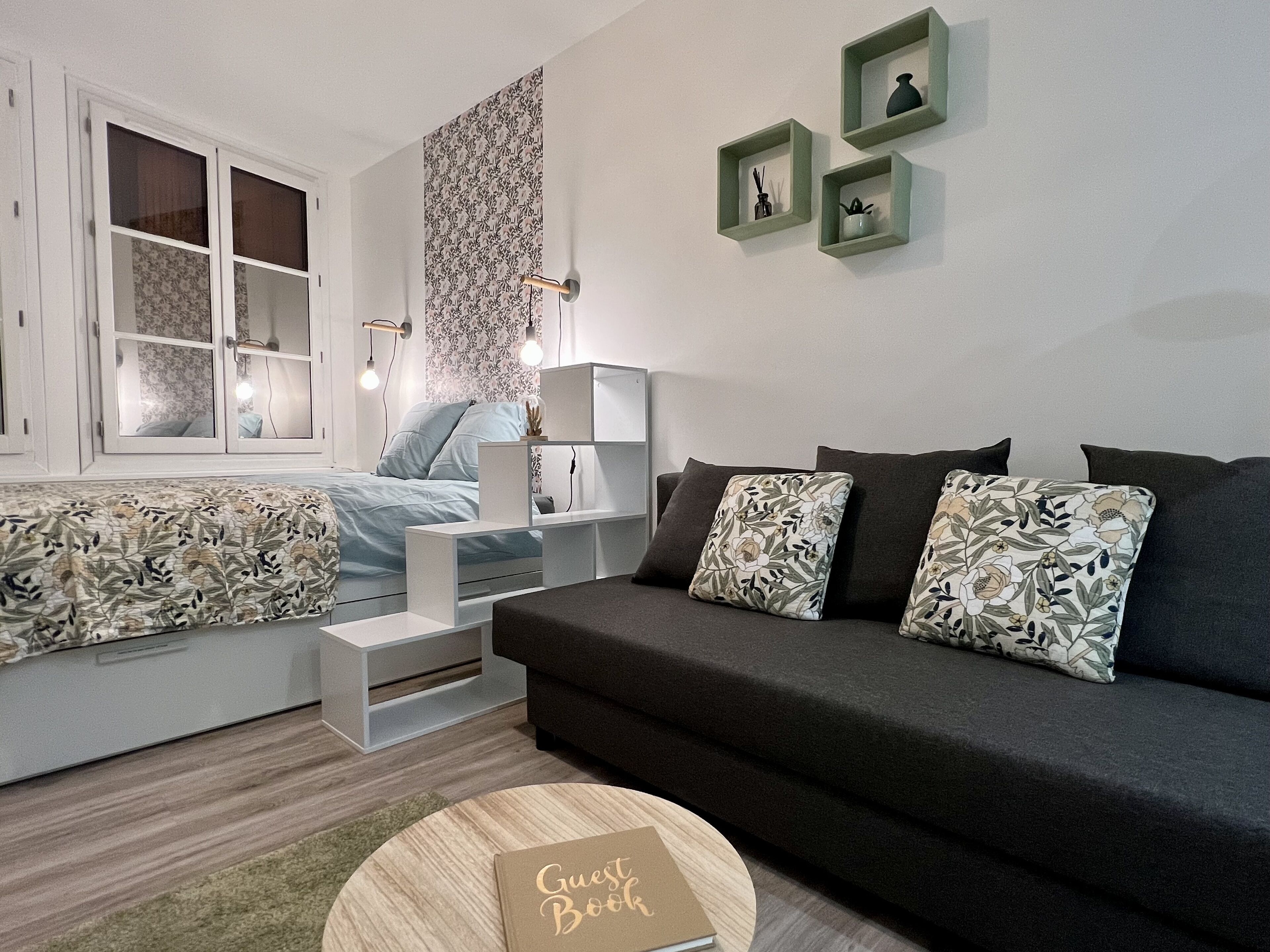 Iron/ironing board, free WiFi, bed sheets