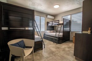 5 bedrooms, iron/ironing board, free WiFi, bed sheets