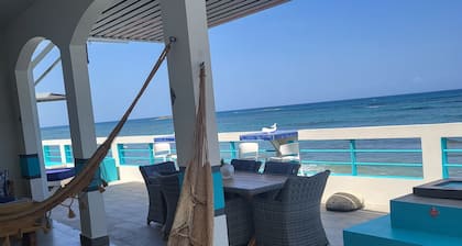 5BR/House/Luxury/Oceanfront/Pool/Jacuzzi/A/C/WiFi