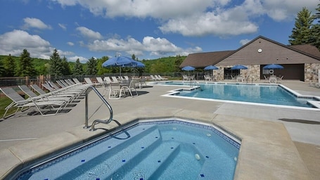 Condo, 3 Bedrooms | Pool | Outdoor pool