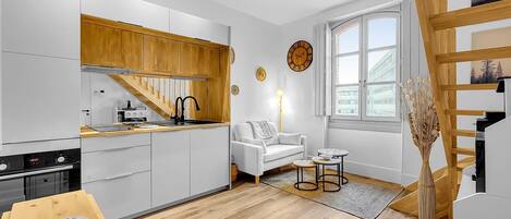 Refrigerador, microondas, horno, lavavajillas