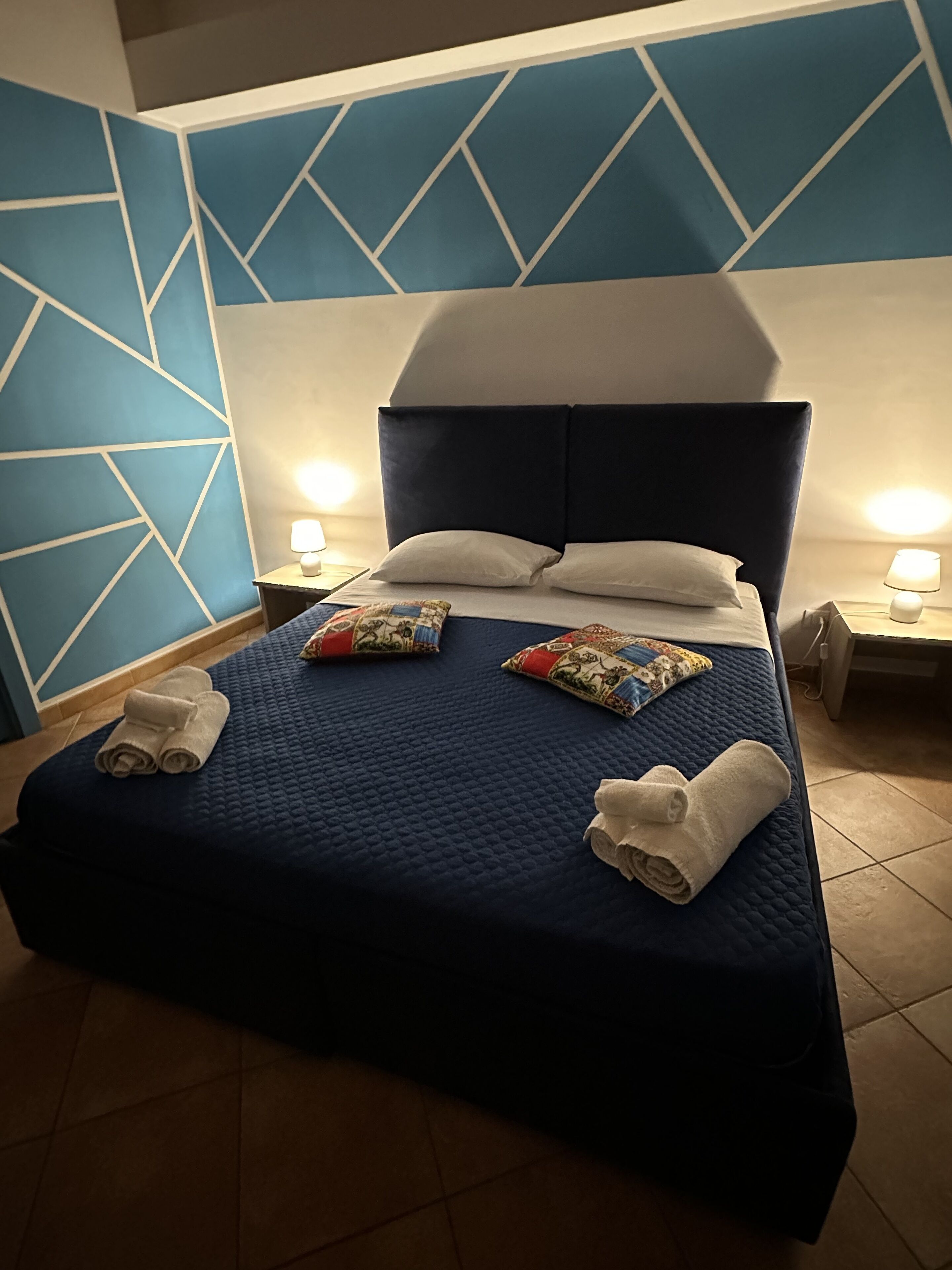 Soundproofing, free WiFi