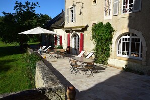 Outdoor dining - Nicolas" room near Futuroscope (Jaunay-Marigny)
