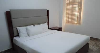 ROYAL SUITE HOTEL APARTMENTS