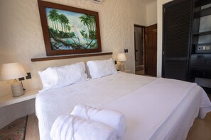 3 bedrooms, in-room safe, travel cot, free WiFi