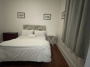 Memory-foam beds, individually furnished, laptop workspace, free WiFi