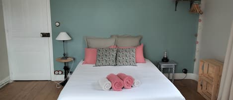 1 bedroom, travel crib, free WiFi, bed sheets