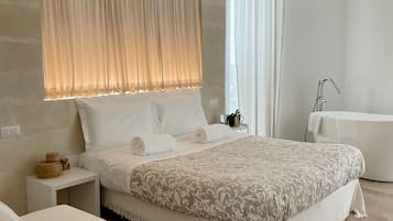 Junior Room | Egyptian cotton sheets, premium bedding, down duvets, memory-foam beds