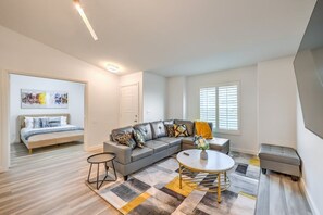 TV, fireplace, offices