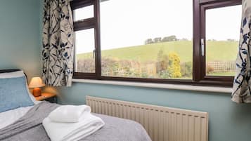 2 bedrooms, individually decorated, individually furnished, free WiFi