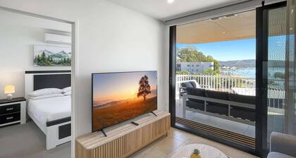 Bay View 2-Bedroom Apartment