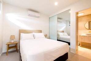 2 多间卧室、熨斗/熨衣板、WiFi、床单