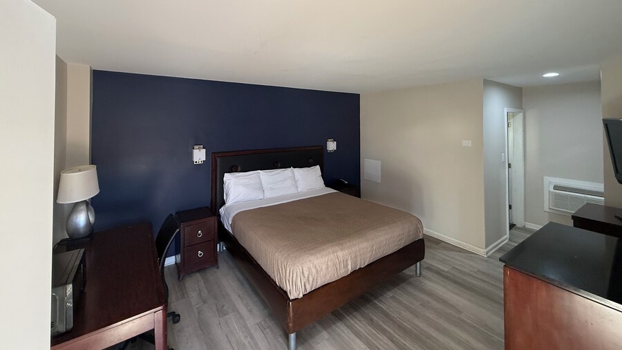 Economy 7 Inn Hampton