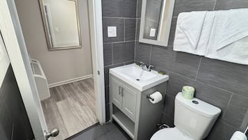 Free toiletries, towels