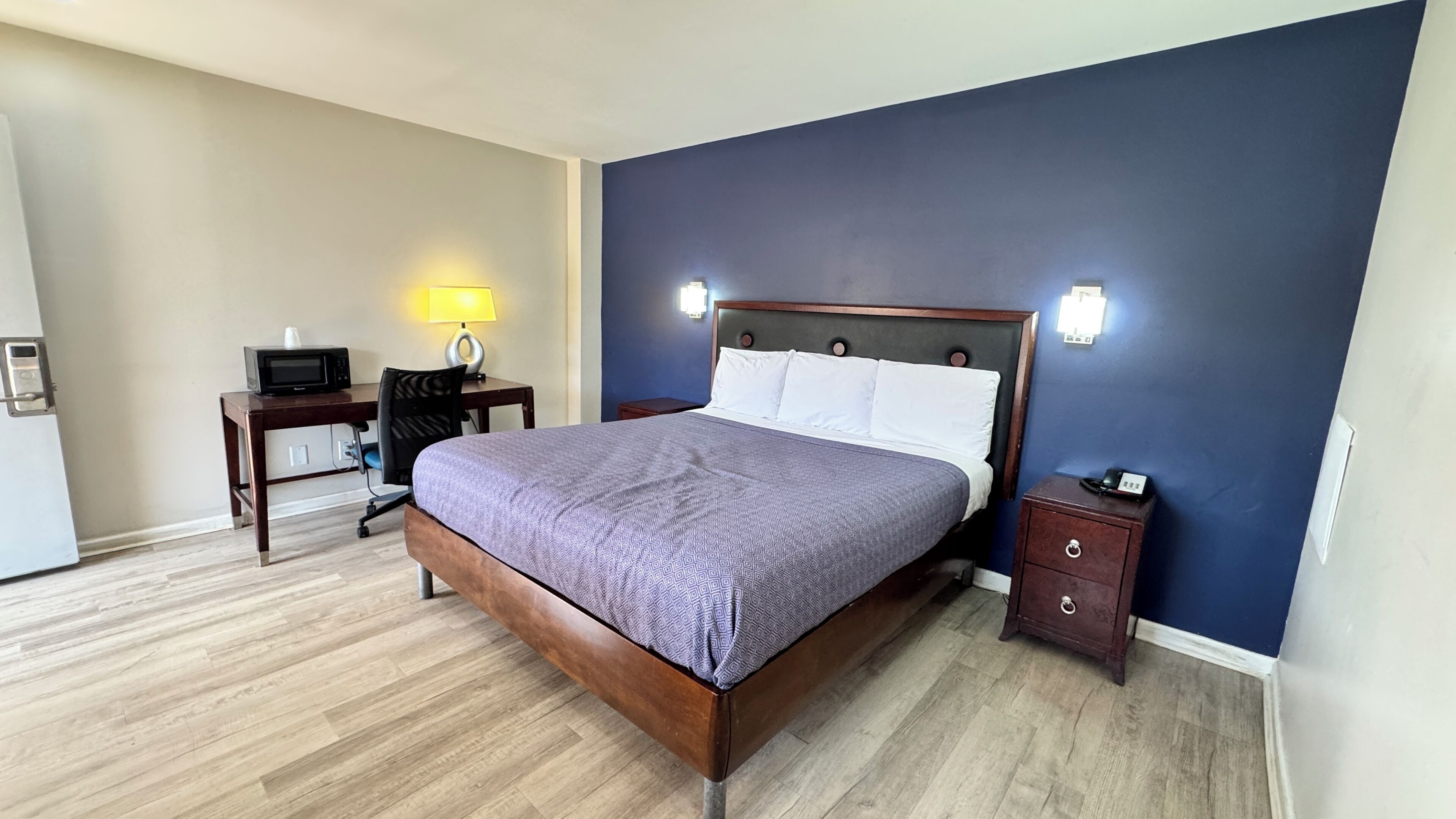 غرفة - سرير ملكي - لغير المدخنين | واي فاي مجانًا وملاءات أسرّة