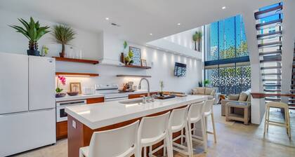 Vacation Villa 5 mins to King 'Travelers Palm’