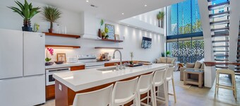 Vacation Villa 5 mins to King 'Travelers Palm’