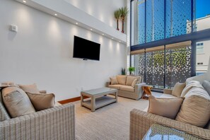 TV, offices