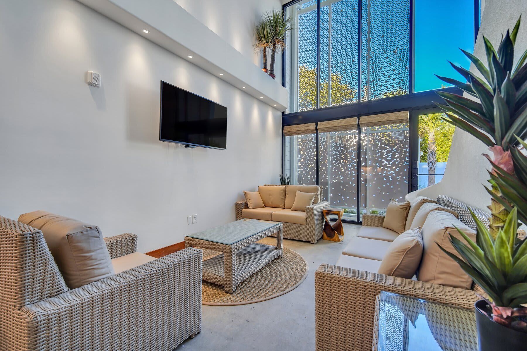 TV, offices