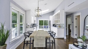 Dining - Contemporary home, newly built, heated pool and hot tub, large deck and... (East Hampton)