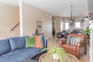 Smart TV, fireplace, video games
