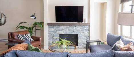 Smart TV, fireplace, video games