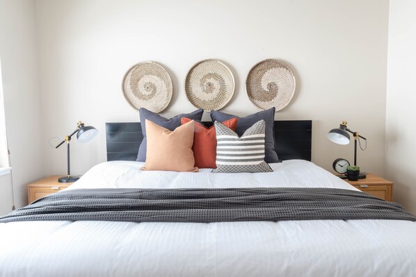 3 室のベッドルーム、WiFi、ベッドシーツ