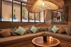 Biệt thự, 4 phòng ngủ, hút thuốc, hồ bơi riêng | Nội thất