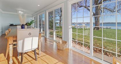 Northern Neck waterfront cottage with stunning views and private dock