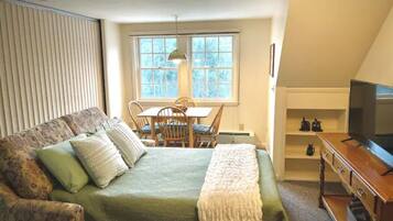 Accès au Wi-Fi (inclus), literie fournie