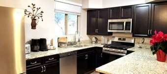 Charming Spacious 3br-2ba House