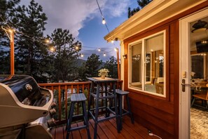 تناول الطعام بالخارج