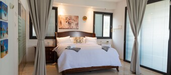 Grace Holon Villa & Pool