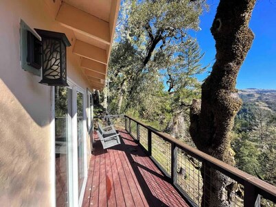 The Hobbit House: Avenue of The Giants Adventure!