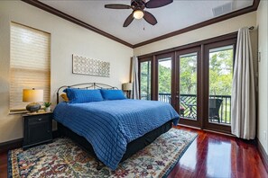 4 bedrooms, iron/ironing board, free WiFi, bed sheets