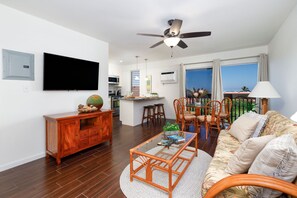 Smart TV - 🌴Lovely Unit | AC | Partial Ocean View | Kona Mansions E333🌴 (Kailua Kona)