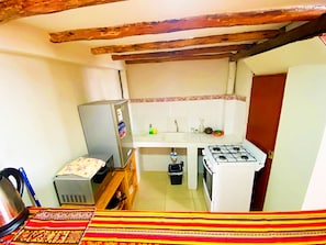 Mikrowelle, Esstisch